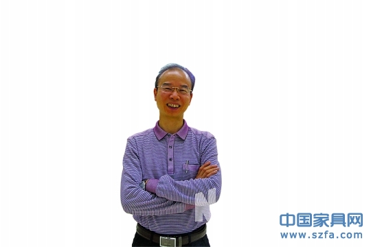 邱德厚一一回應(yīng)質(zhì)疑。